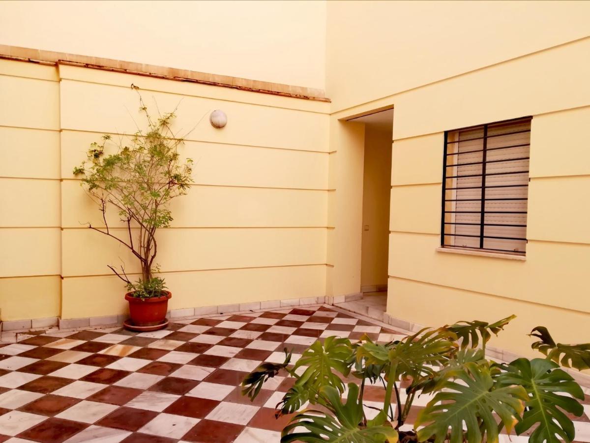 Apartamento San Luis. Plaza De Parking Gratis!!! 塞维利亚 外观 照片