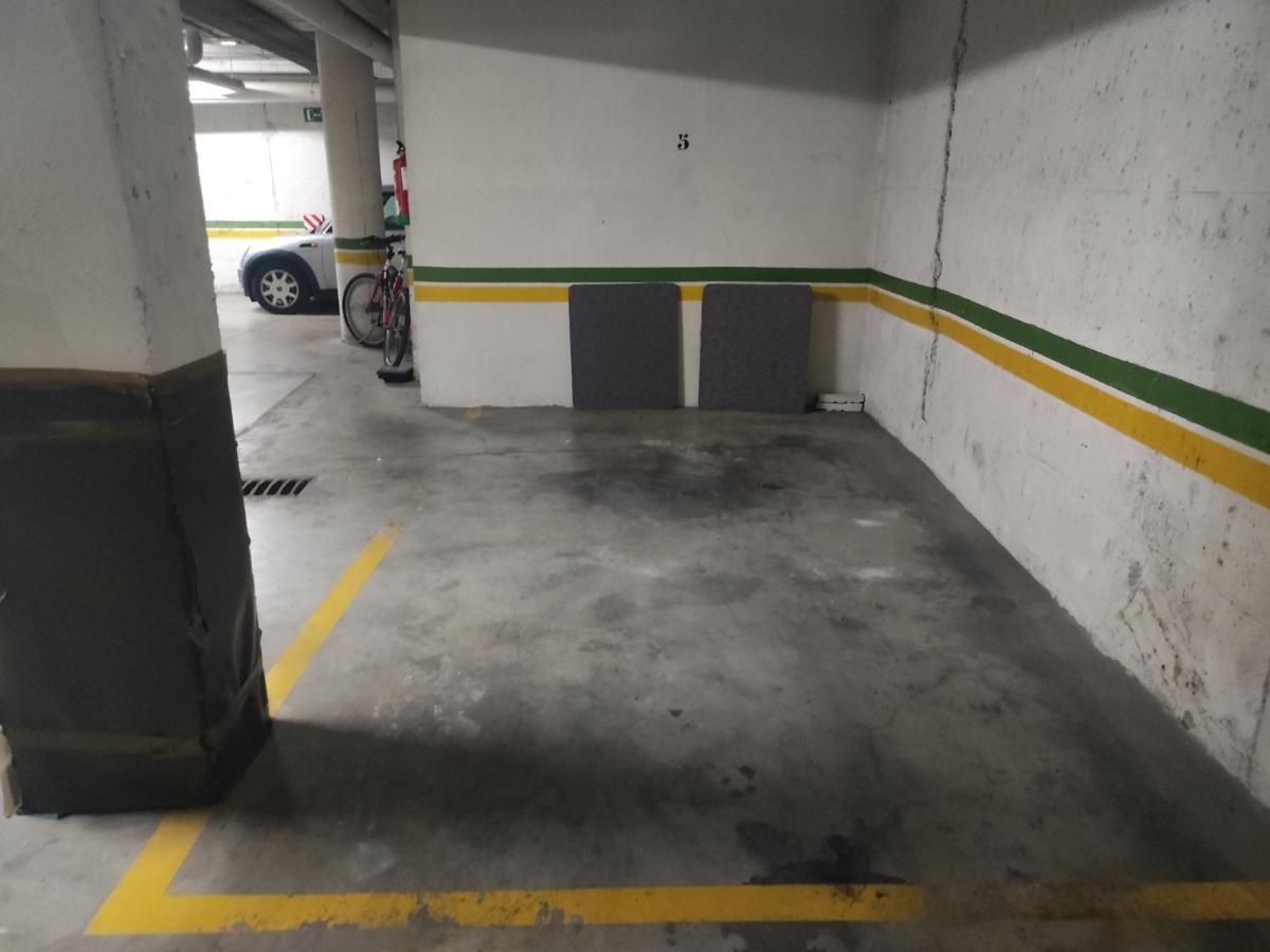 Apartamento San Luis. Plaza De Parking Gratis!!! 塞维利亚 外观 照片