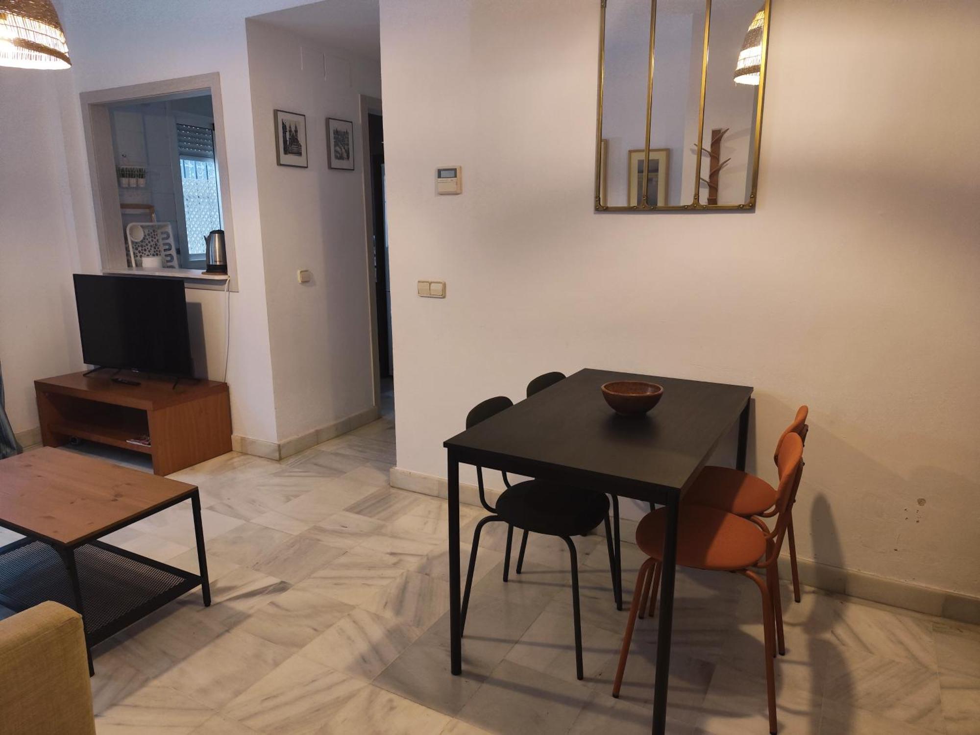 Apartamento San Luis. Plaza De Parking Gratis!!! 塞维利亚 外观 照片