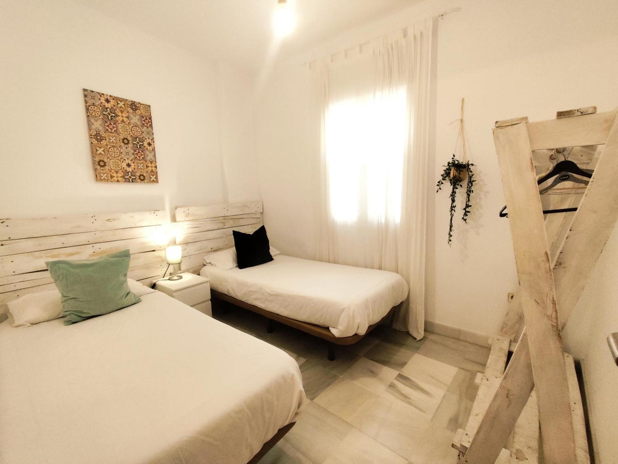 Apartamento San Luis. Plaza De Parking Gratis!!! 塞维利亚 外观 照片
