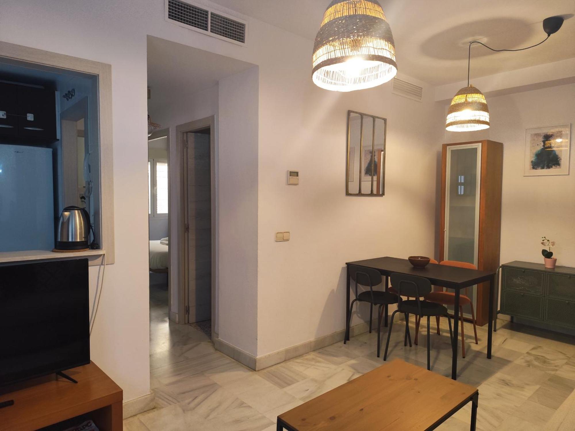 Apartamento San Luis. Plaza De Parking Gratis!!! 塞维利亚 外观 照片