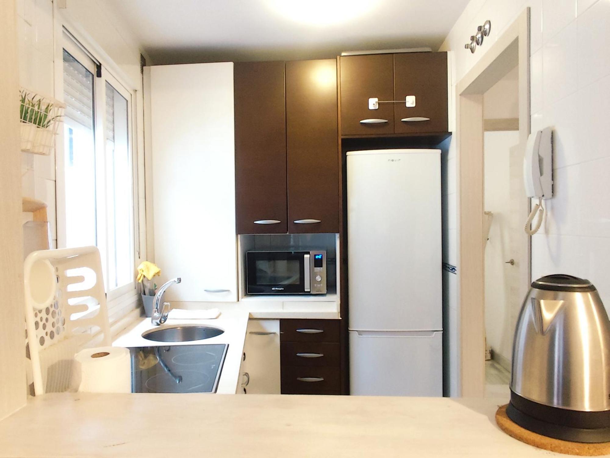 Apartamento San Luis. Plaza De Parking Gratis!!! 塞维利亚 外观 照片
